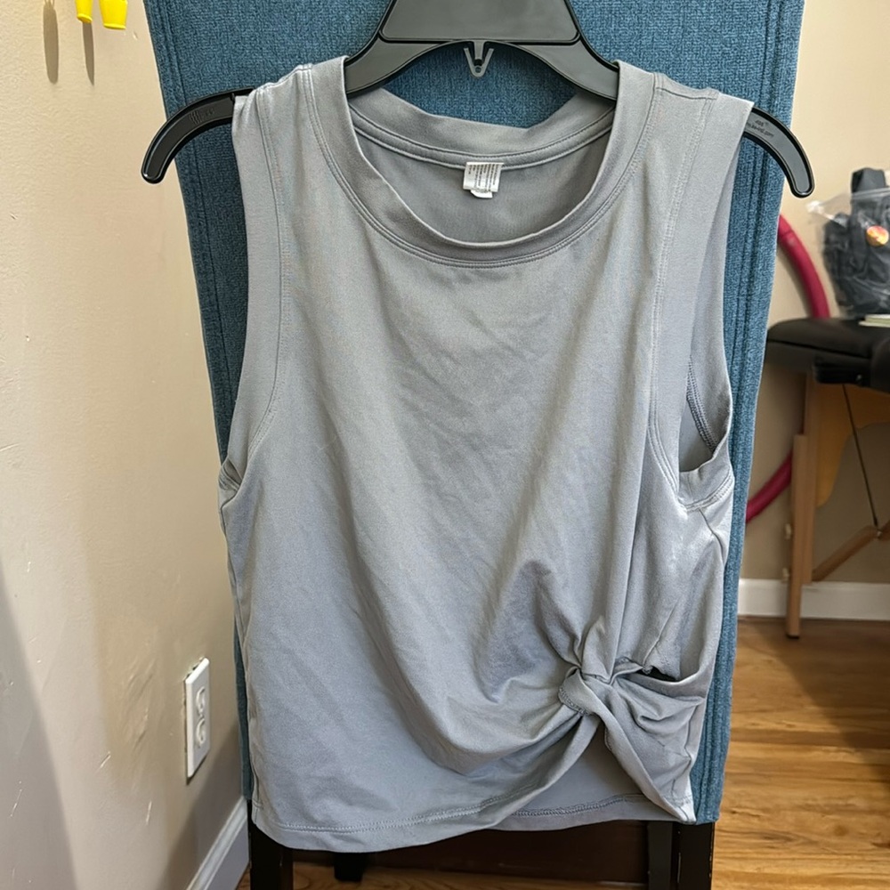 Buttery feel workout top!